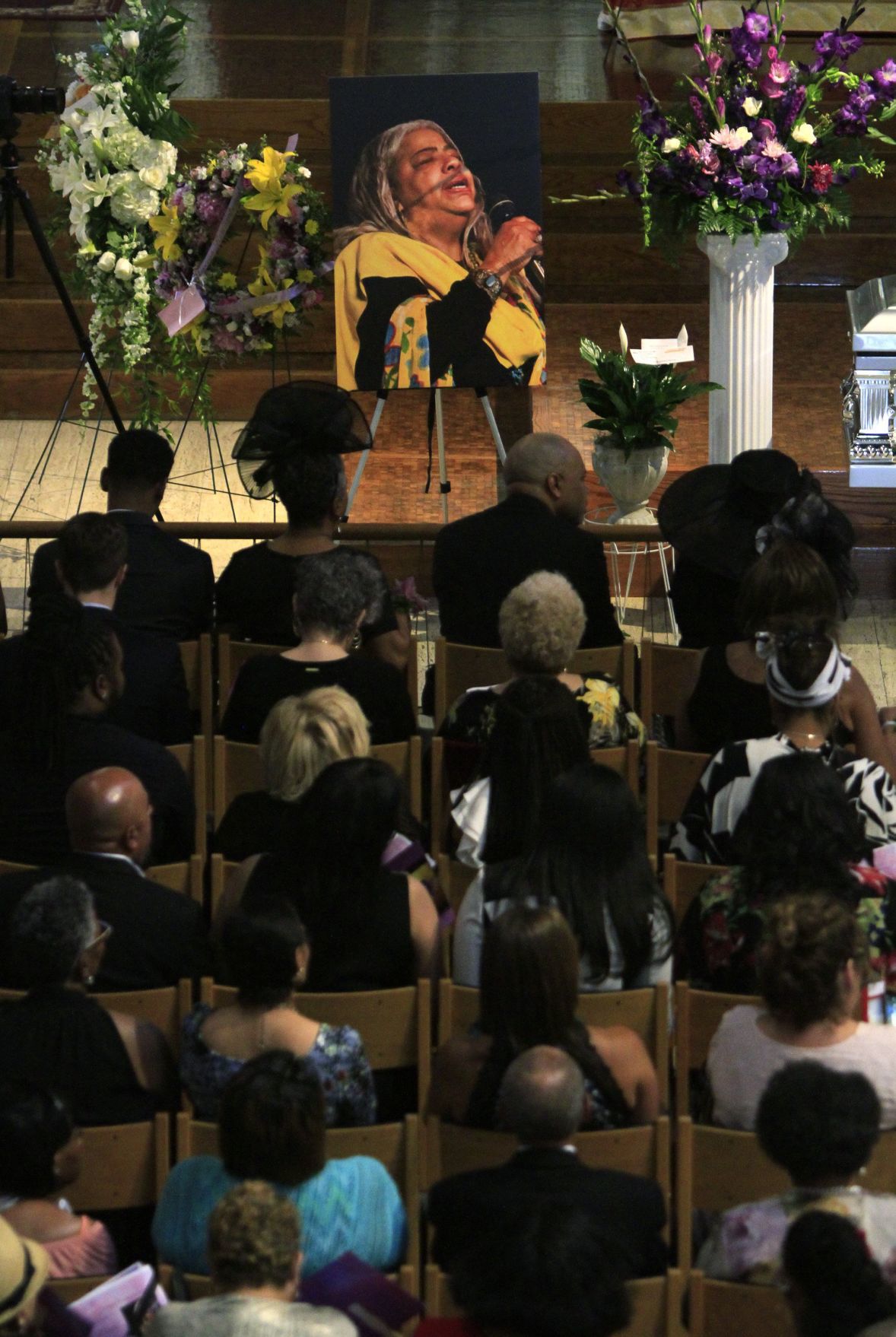 Funeral for St. Louis poet laureate Shirley Bradley LeFlore